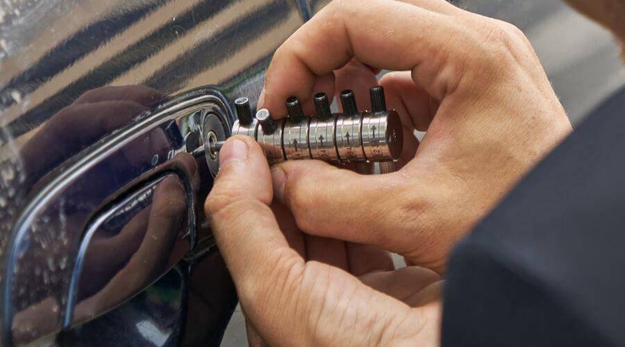 Expert new roof installation services in Cuba, IL